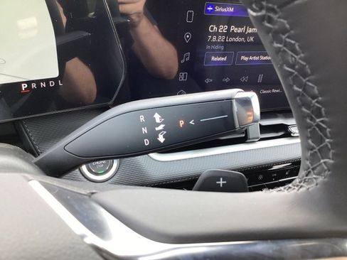 New 2026 Chevrolet Equinox LT w/ Convenience Package II image 34