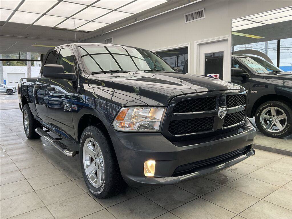 Used 2018 RAM 1500 Express w/ Express Value Package AWD/4WD image 1