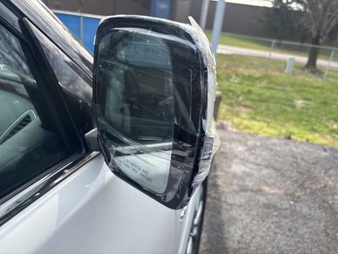 Used 2018 INFINITI QX80 4WD w/ Driver Assistance Package image 8