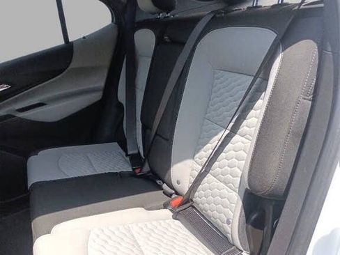 Used 2021 Chevrolet Equinox LT w/ Driver Convenience Package image 27