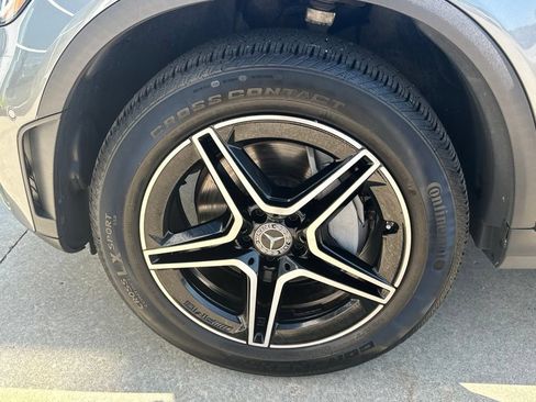 Used 2021 Mercedes-Benz GLC 300 4MATIC image 33