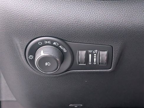 New 2026 Jeep Compass Latitude image 27