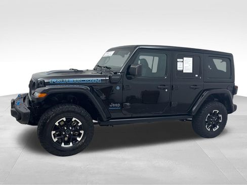 Used 2024 Jeep Wrangler Unlimited Rubicon 4xe AWD/4WD image 2