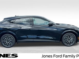 New 2025 Ford Mustang Mach-E Premium video 2