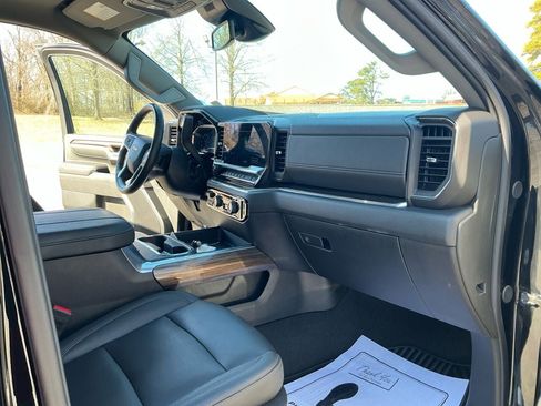 Used 2025 Chevrolet Silverado 2500 LT w/ Z71 Chrome Sport Edition image 23