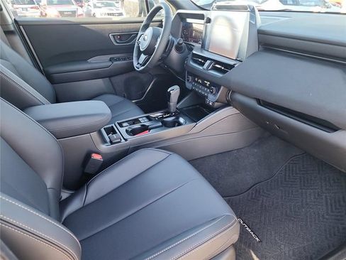 Used 2026 Subaru Outback Limited XT AWD/4WD image 16