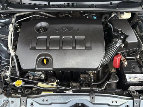 Used 2016 Toyota Corolla LE FWD image 27