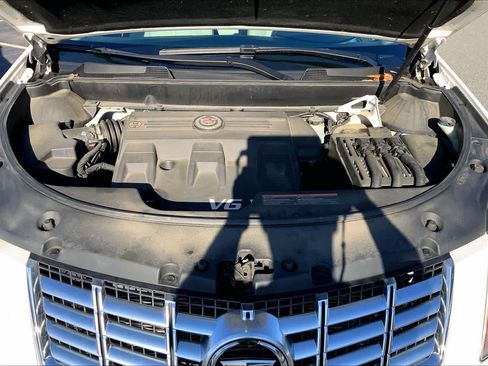 Used 2015 Cadillac SRX Performance AWD/4WD image 32