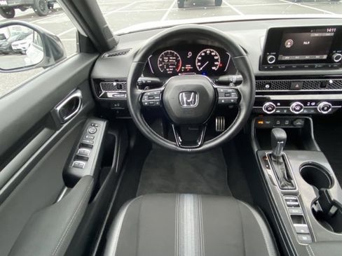 Used 2025 Honda Civic Sport image 29