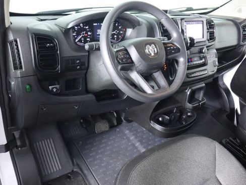 Used 2022 RAM ProMaster 2500 FWD image 9