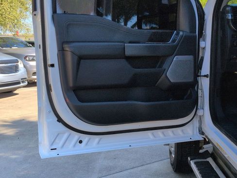 Used 2023 Ford F450 Lariat image 8