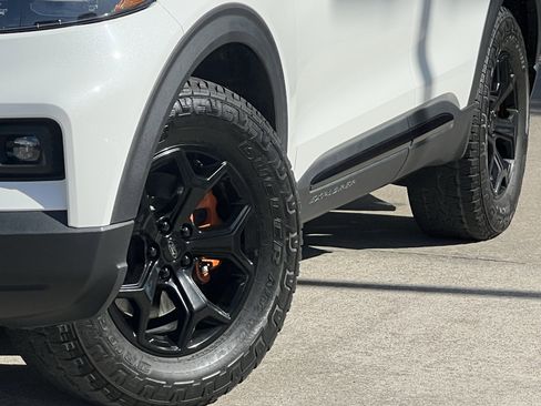 Used 2023 Ford Explorer Timberline w/ Timberline Technology Package image 8