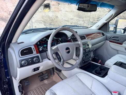 Used 2010 GMC Sierra 2500 SLT AWD/4WD image 23