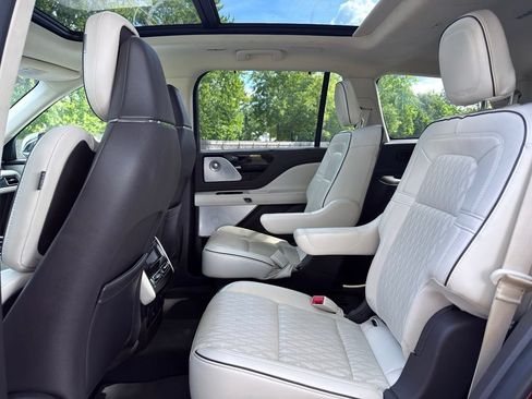 Used 2021 Lincoln Aviator Black Label w/ Dynamic Handling Package AWD/4WD image 28