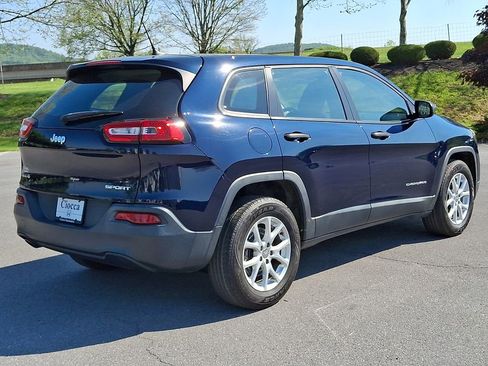 Used 2014 Jeep Cherokee Sport AWD/4WD image 9