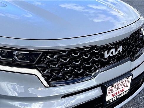 Used 2023 Kia Sorento SX image 32