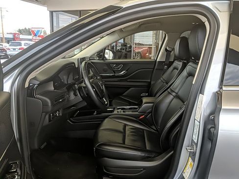 Used 2023 Lincoln Corsair Reserve image 10