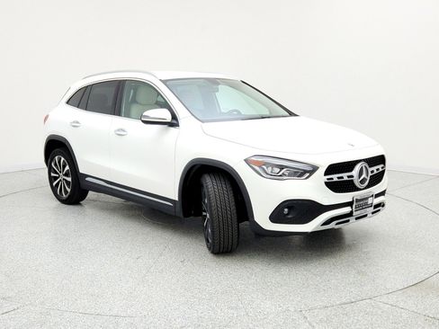 Certified 2023 Mercedes-Benz GLA 250 4MATIC w/ Premium Package image 3