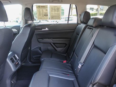 Used 2019 Volkswagen Atlas SE image 19