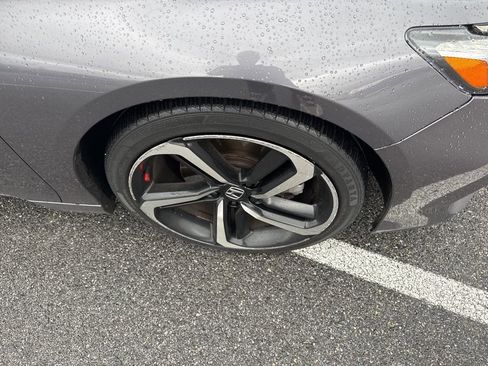 Used 2020 Honda Accord Sport image 9