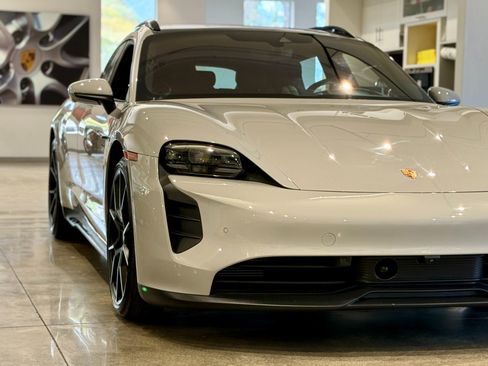 Used 2023 Porsche Taycan GTS AWD/4WD image 20