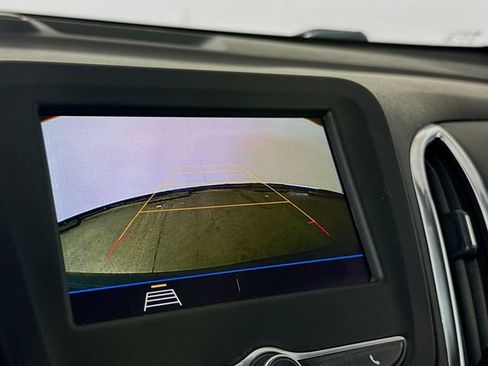 Used 2020 Chevrolet Equinox LT AWD/4WD image 15