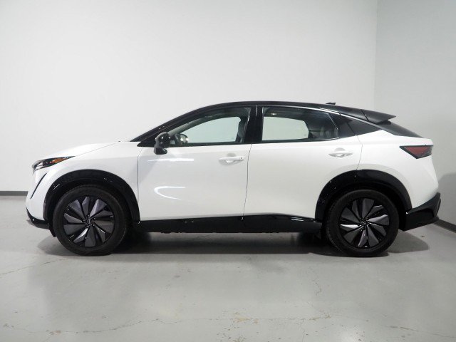 Used 2024 Nissan Ariya Evolve+ AWD/4WD image 9