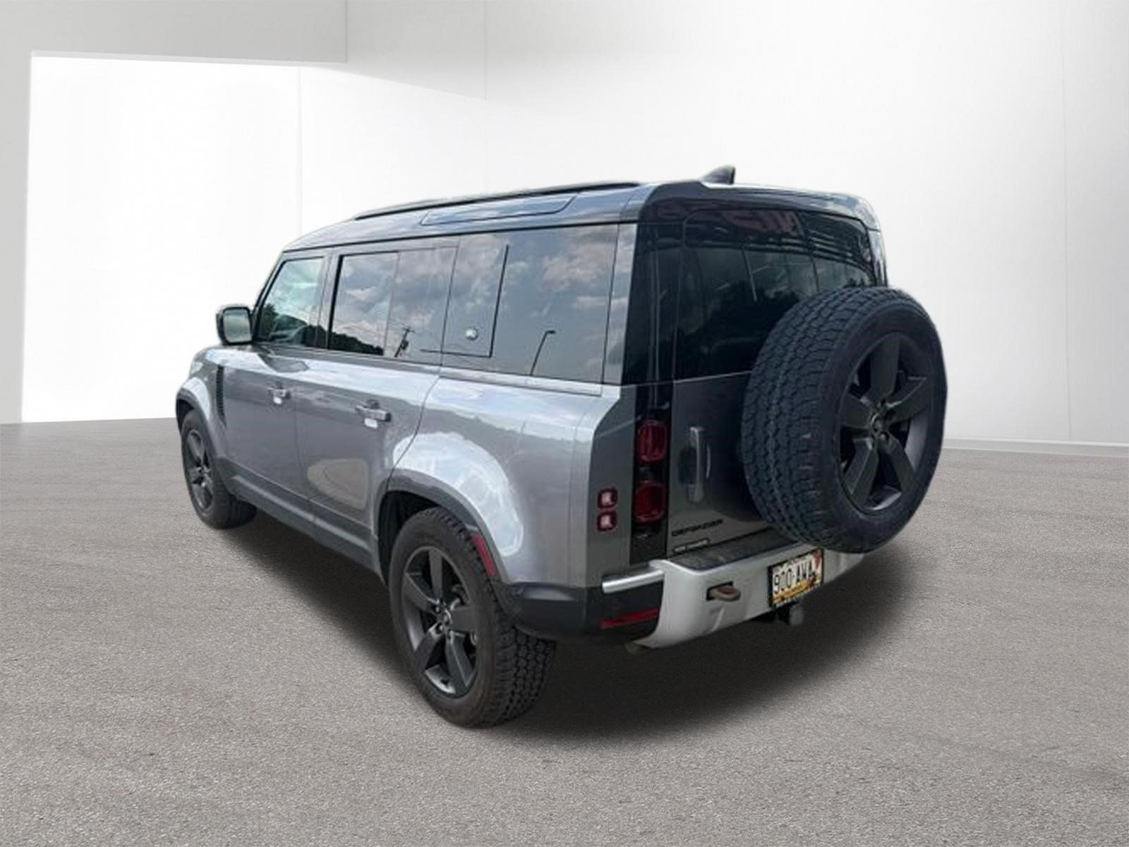 Used 2023 Land Rover Defender 110 S AWD/4WD image 23