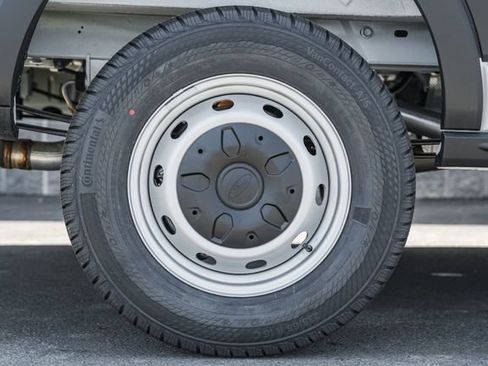 New 2026 Ford Transit 250 Low Roof RWD image 24