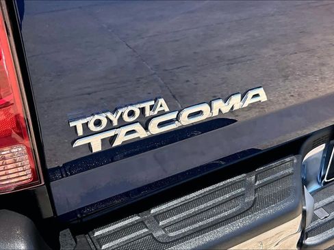 Used 2006 Toyota Tacoma PreRunner RWD image 28