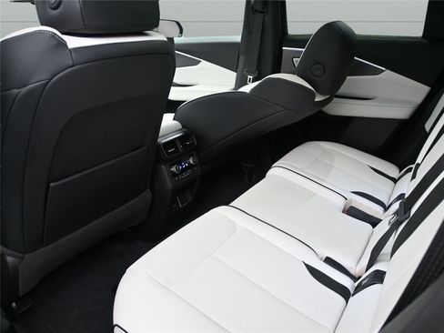 Certified 2024 Acura ZDX Type S image 12