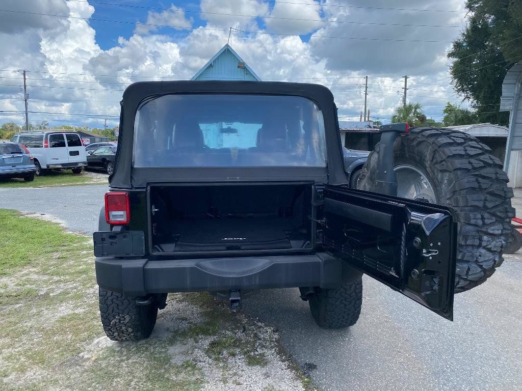 Used 2011 Jeep Wrangler Unlimited Sport w/ Connectivity Group AWD/4WD image 17