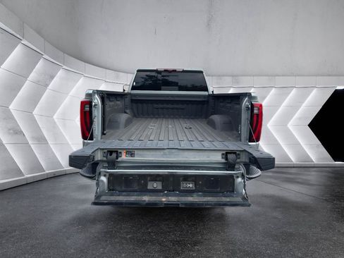 Used 2024 GMC Sierra 2500 Denali Ultimate w/ Max Trailering Package AWD/4WD image 7
