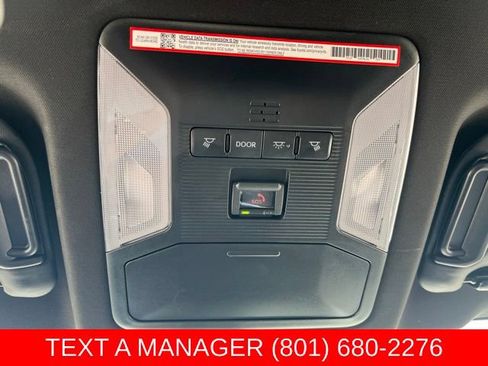 Used 2025 Toyota RAV4 SE AWD/4WD image 29