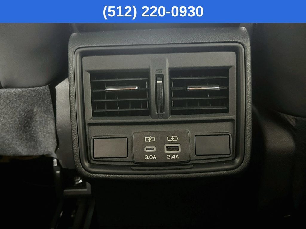 Used 2026 Subaru Forester Premium AWD/4WD image 32