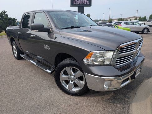Used 2017 RAM 1500 Big Horn AWD/4WD image 3