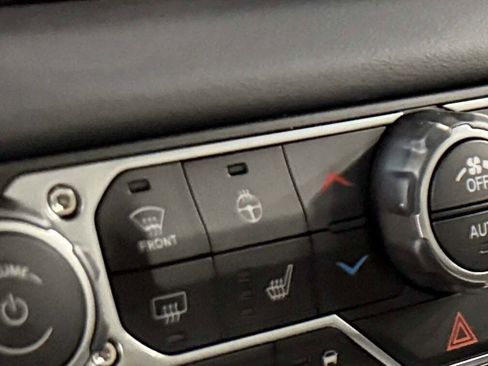 New 2025 Jeep Gladiator Mojave image 35