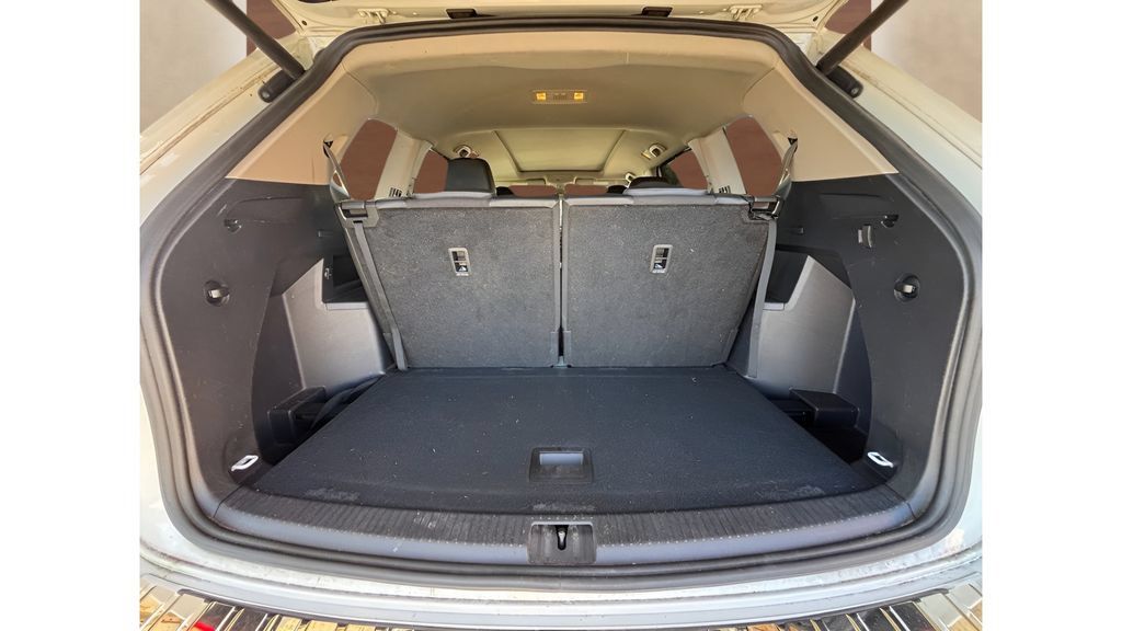 Used 2019 Volkswagen Atlas SE w/ Panoramic Sunroof Package FWD image 16