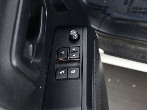 Used 2022 Toyota Tacoma SR AWD/4WD image 10