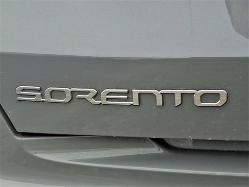 Certified 2023 Kia Sorento EX w/ Panoramic Sunroof Package image 31