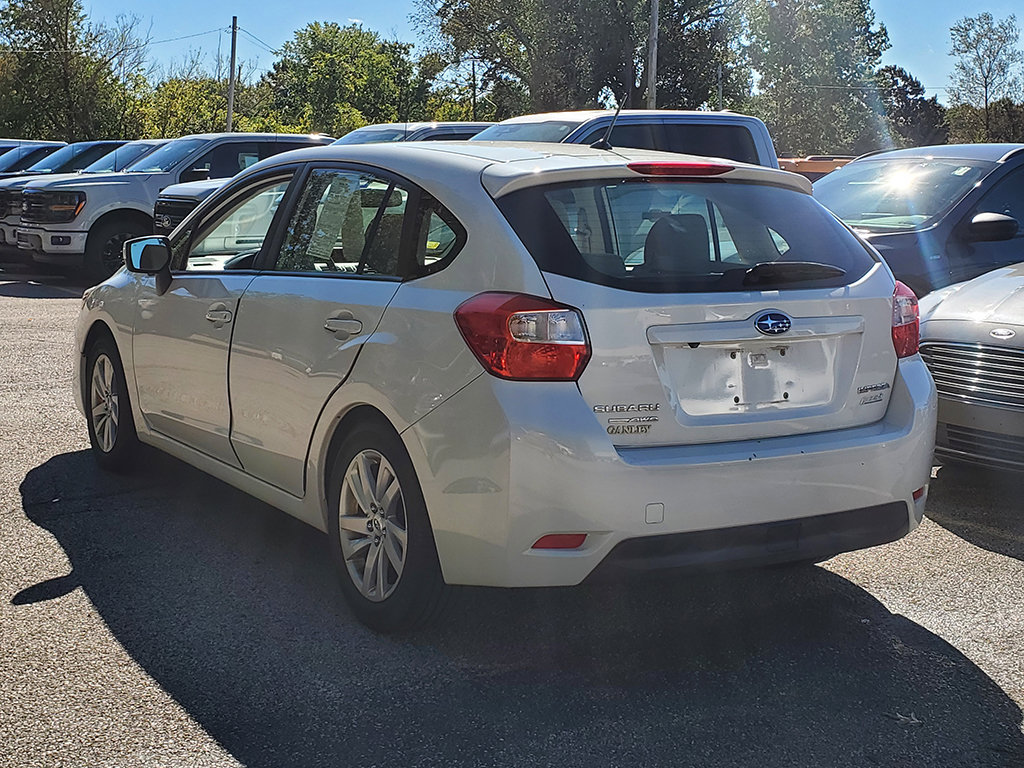 Used 2016 Subaru Impreza 2.0i Premium w/ Popular Package #1 AWD/4WD image 4