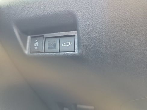 Used 2026 Toyota RAV4 XLE Premium w/ Panoramic Sun Roof Package AWD/4WD image 21