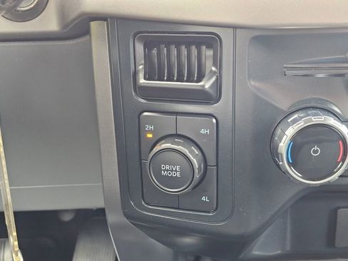 Used 2025 Ford F150 XLT w/ Equipment Group 301A Standard AWD/4WD image 16