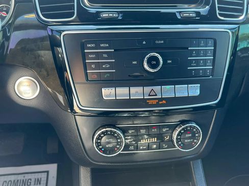 Used 2017 Mercedes-Benz GLS 450 4MATIC image 24