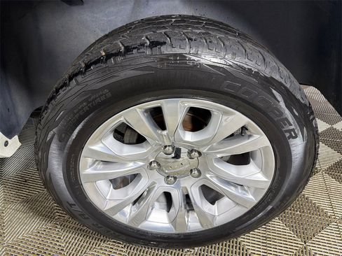 Used 2017 RAM 1500 Laramie Longhorn image 21