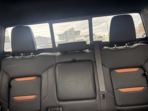 Used 2024 GMC Sierra 2500 AT4 w/ Technology Package image 11