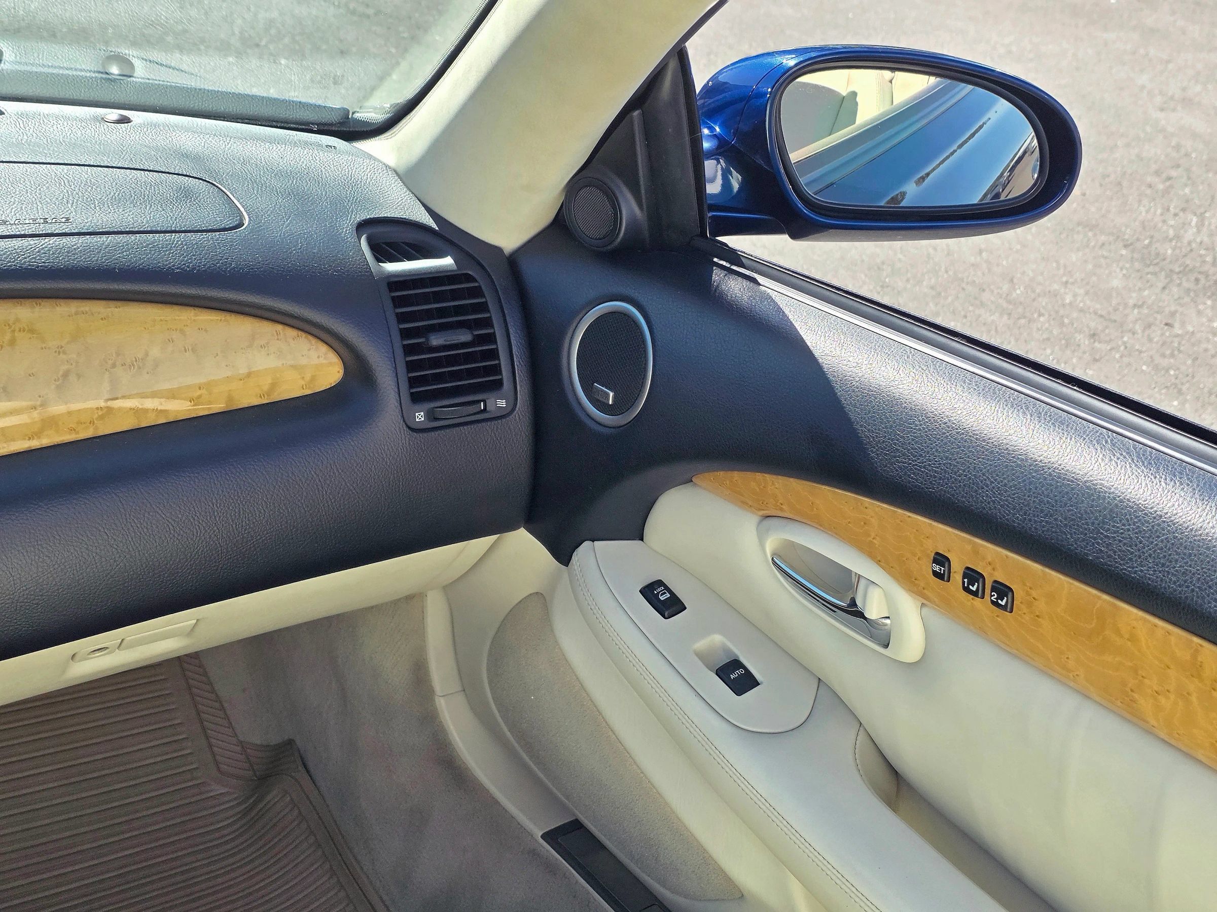 Used 2005 Lexus SC 430 Convertible RWD image 39