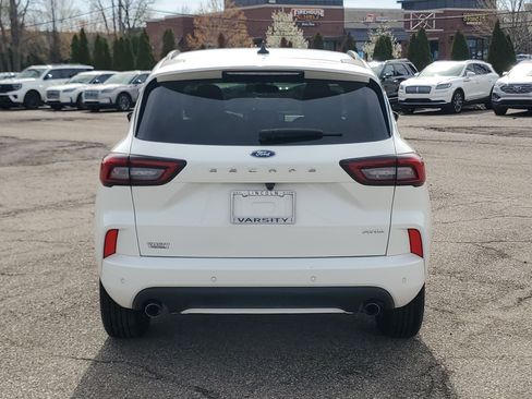 Used 2024 Ford Escape ST-Line w/ Tech Pack #1 AWD/4WD image 5