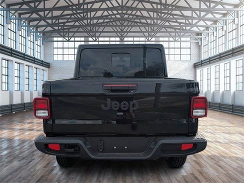 New 2025 Jeep Gladiator Sport image 5