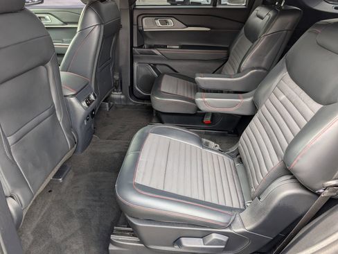 Used 2025 Ford Explorer ST-Line w/ Premium Package RWD image 23